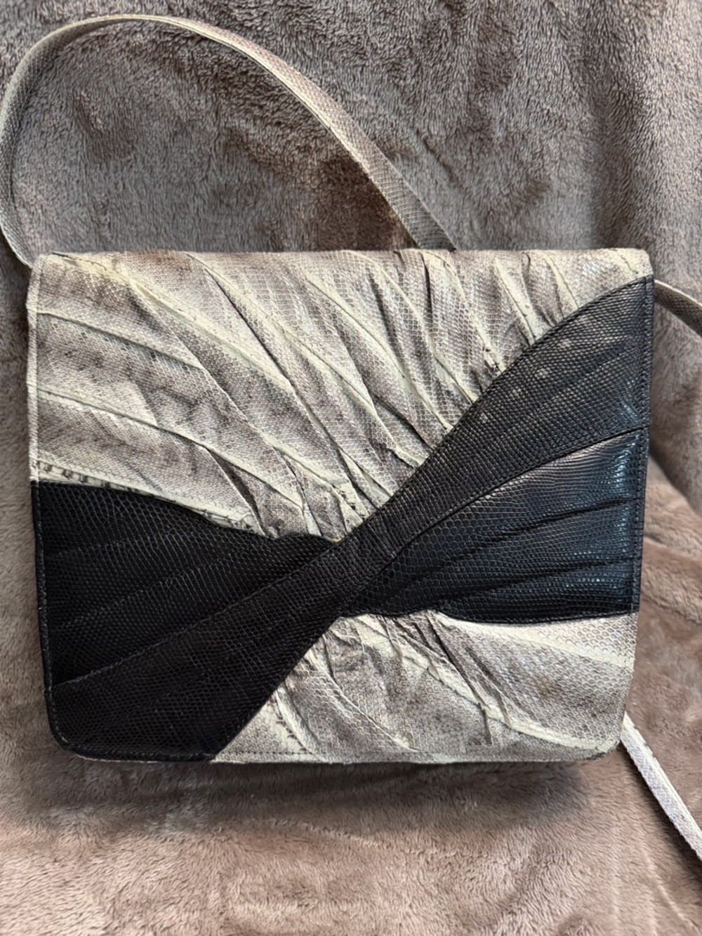 Women's Two-Tone Black and Gray Crossbody Bag